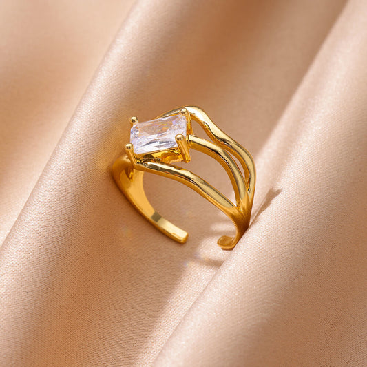 Layali Wave Ring