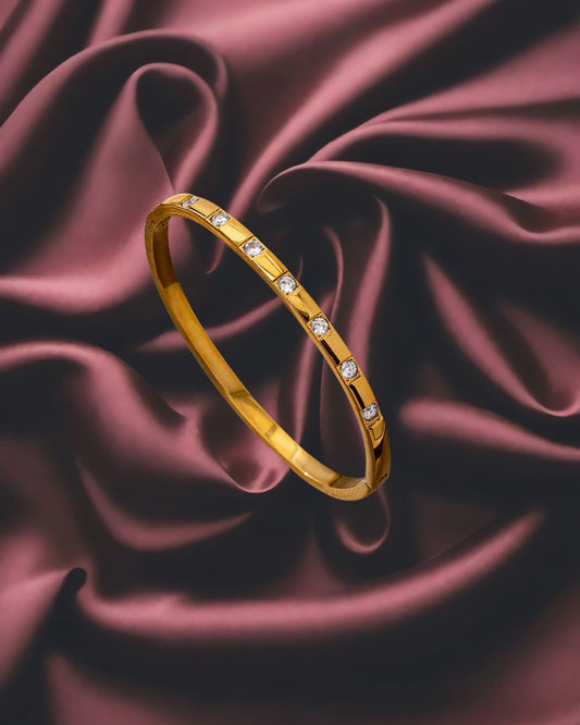 Noura Classic Bangle